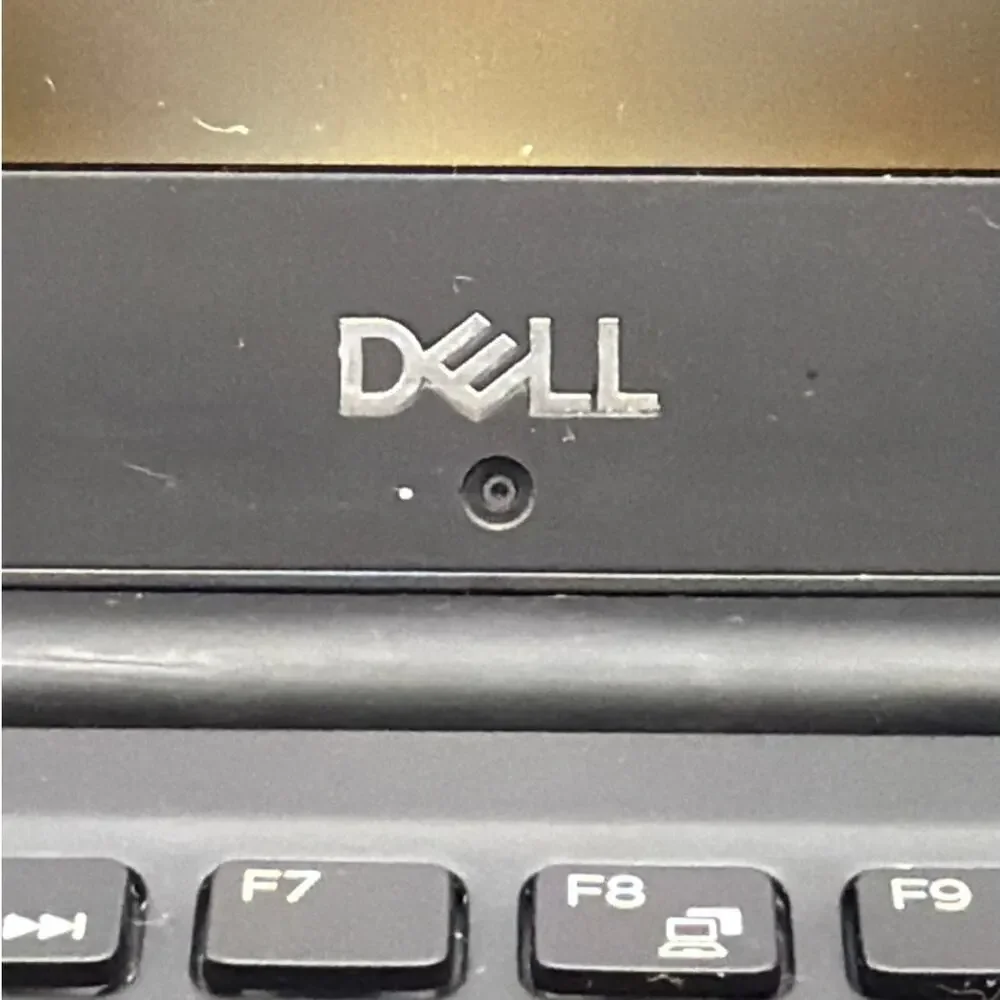 Dell XPS 15 9570 i7-8750H 32GB Ram 512GB M2 GeForce GTX 1050Ti Windows 11 Pro